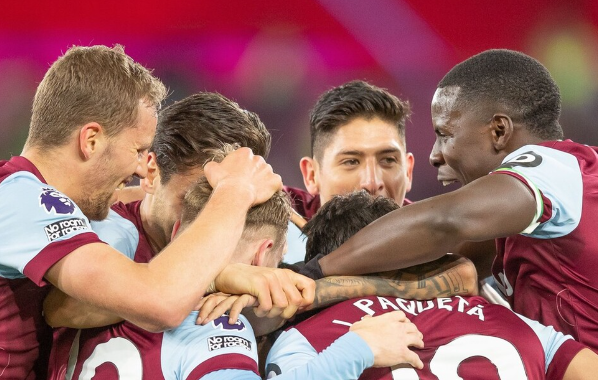 西班牙前锋完成梦幻帽子戏法,助球队取胜 西班牙前锋完成梦幻帽子戏法,助球队取胜