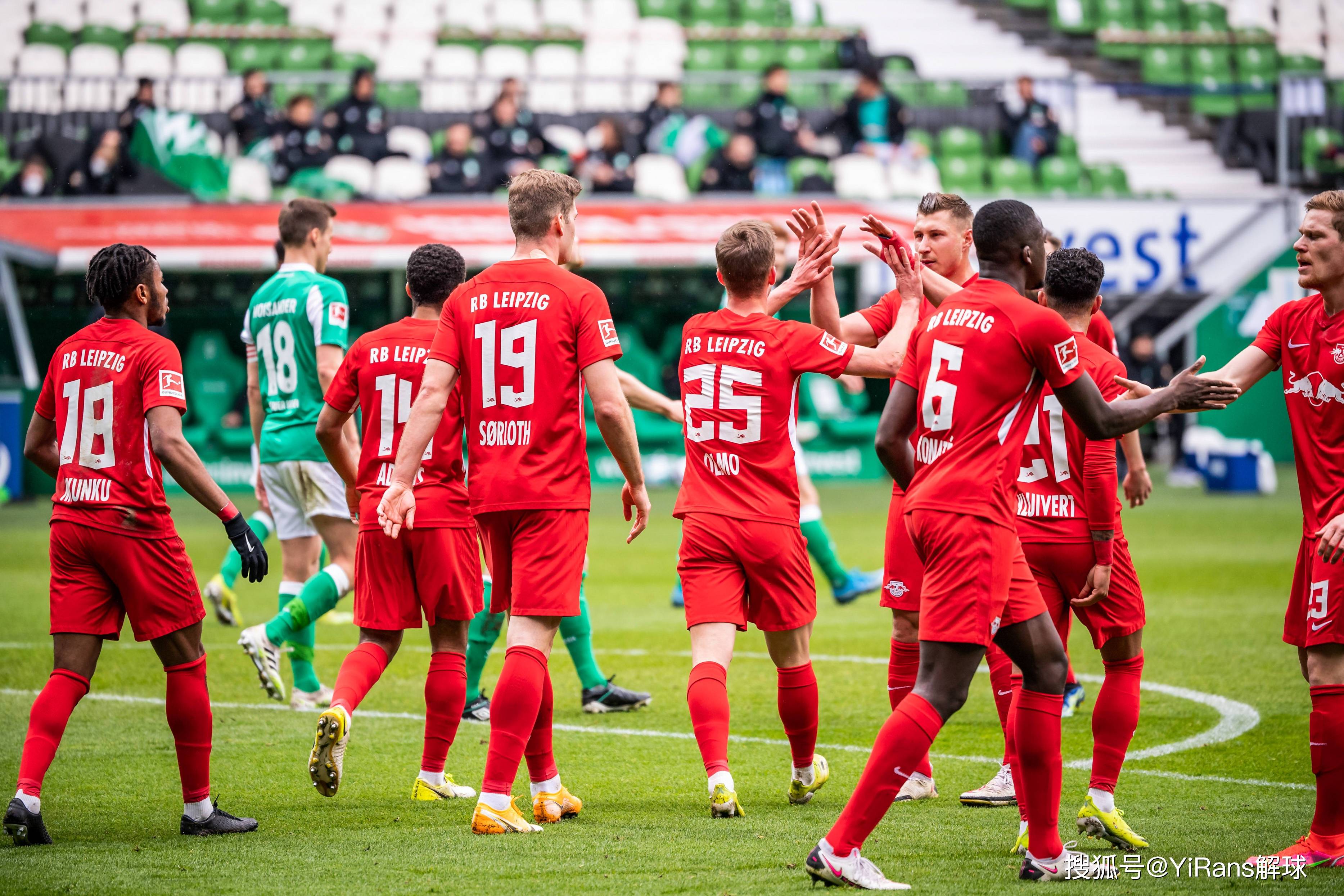 拜仁慕尼黑与云达不莱梅在德甲比赛中各取一分