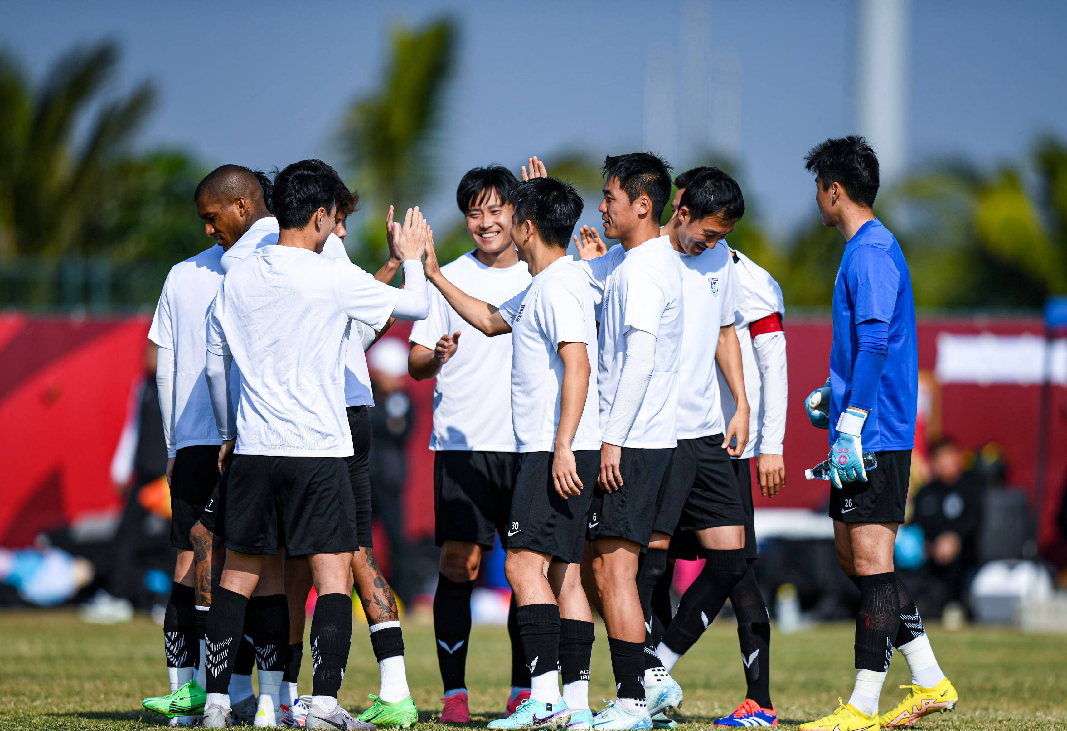 中超强队备赛争胜,备战壮烈开战! 中超强队备赛争胜,备战壮烈开战!